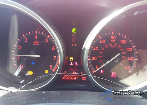 2011 Mazda Mazda3 S Sport z USA, uszkodzony, nr VIN JM1BL1U59B1399936